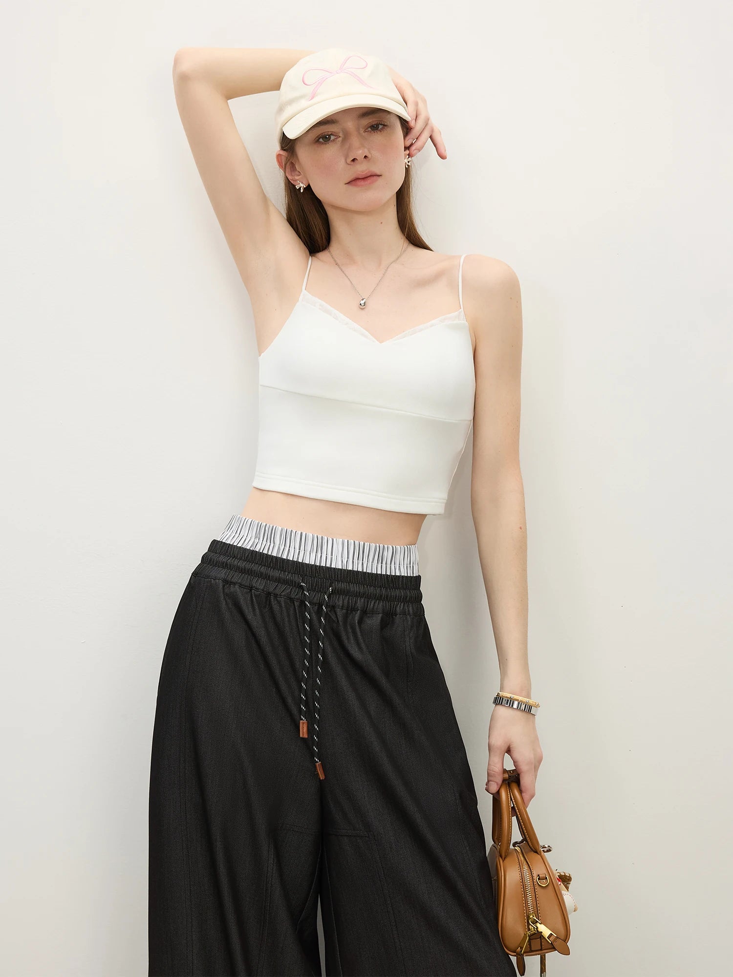 FSLE MInimalism Slim Fit Lace Splicing Camisole For Women 2025 Summer New Arrival Strappy Sleeveless Casual Tops 25FS12483