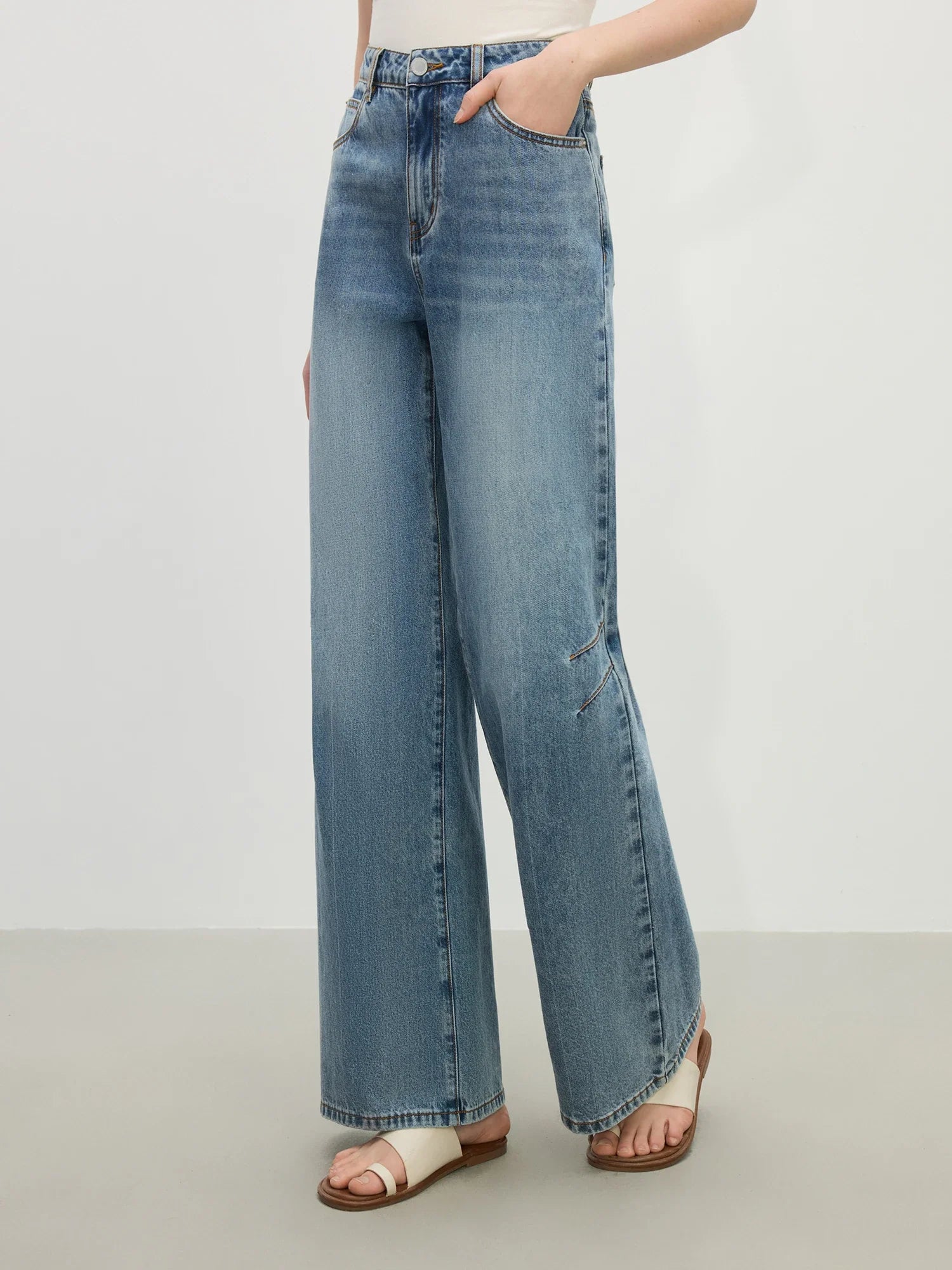FSLE High Waist Elegant Temperament Flared Jeans for Women Summer 2025 New Arrival Leg Slimming Supermodel Pants 25FS12295