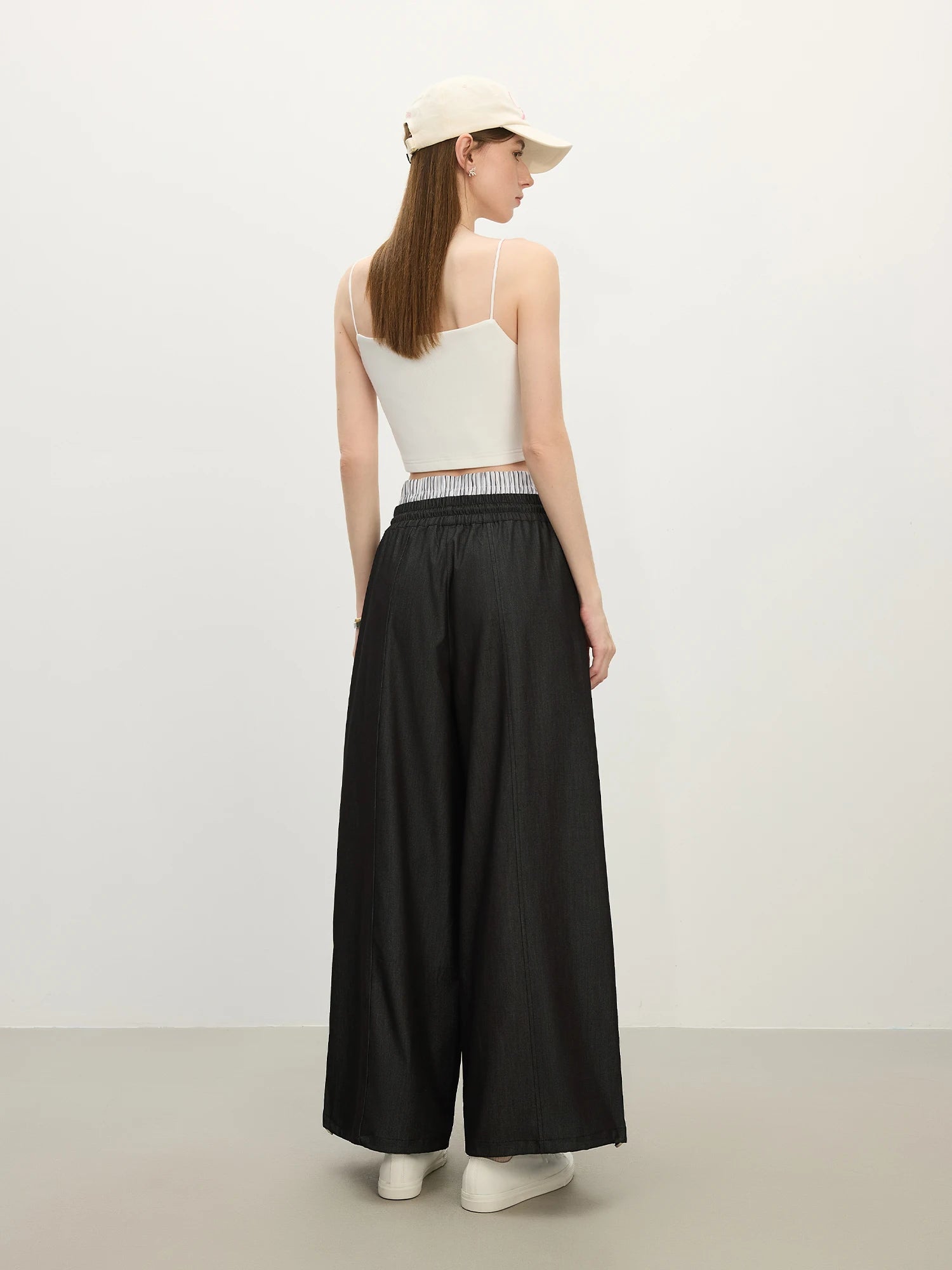 FSLE MInimalism Slim Fit Lace Splicing Camisole For Women 2025 Summer New Arrival Strappy Sleeveless Casual Tops 25FS12483